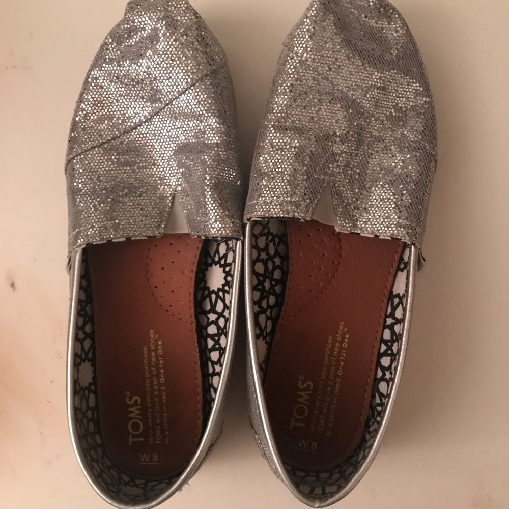 Glitter toms